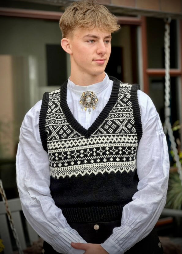 August Vest (Digital)