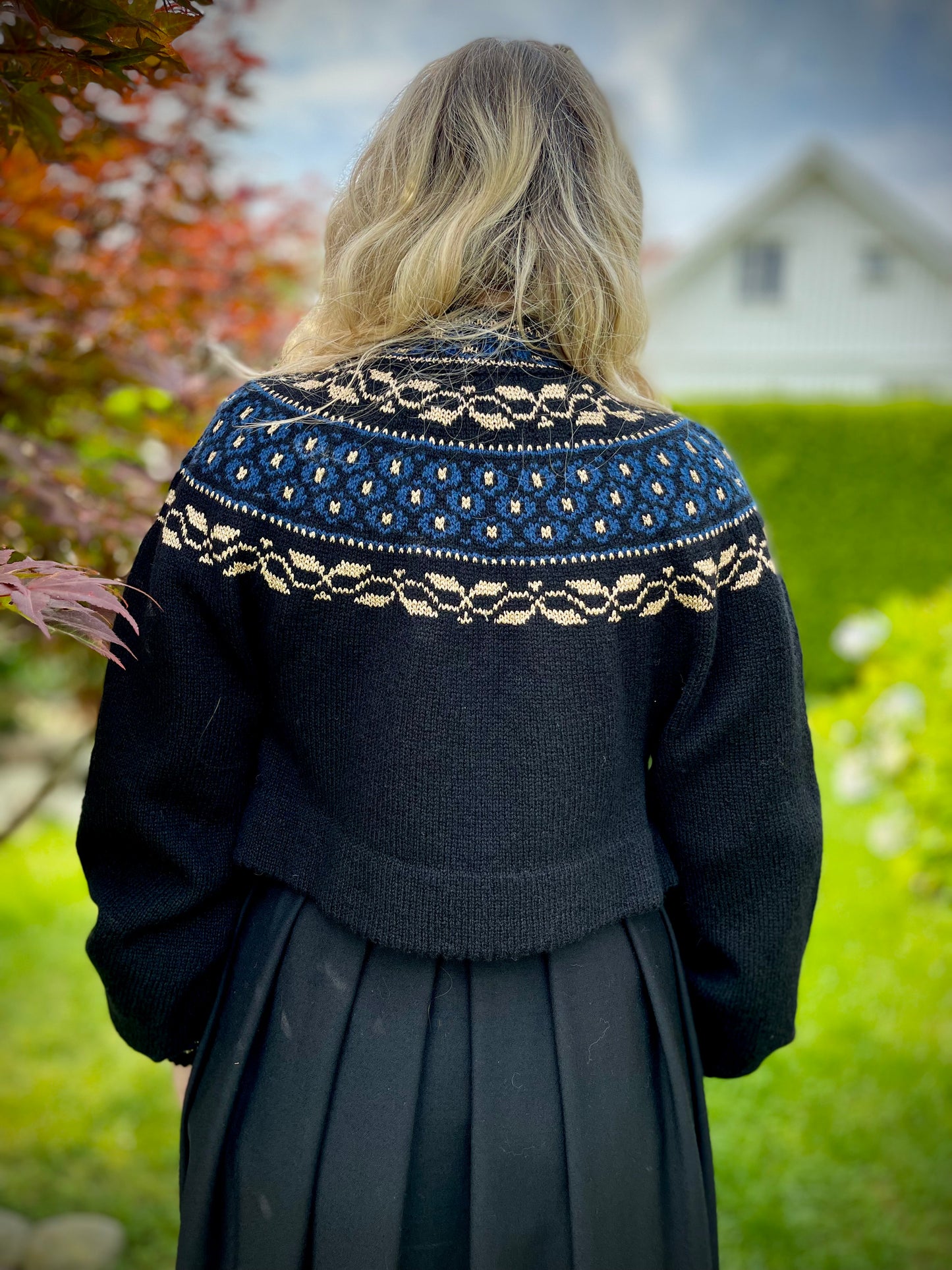 Utstillingsjakke selges, modell Maren tilpasset Oslo Jubileumsdrakt