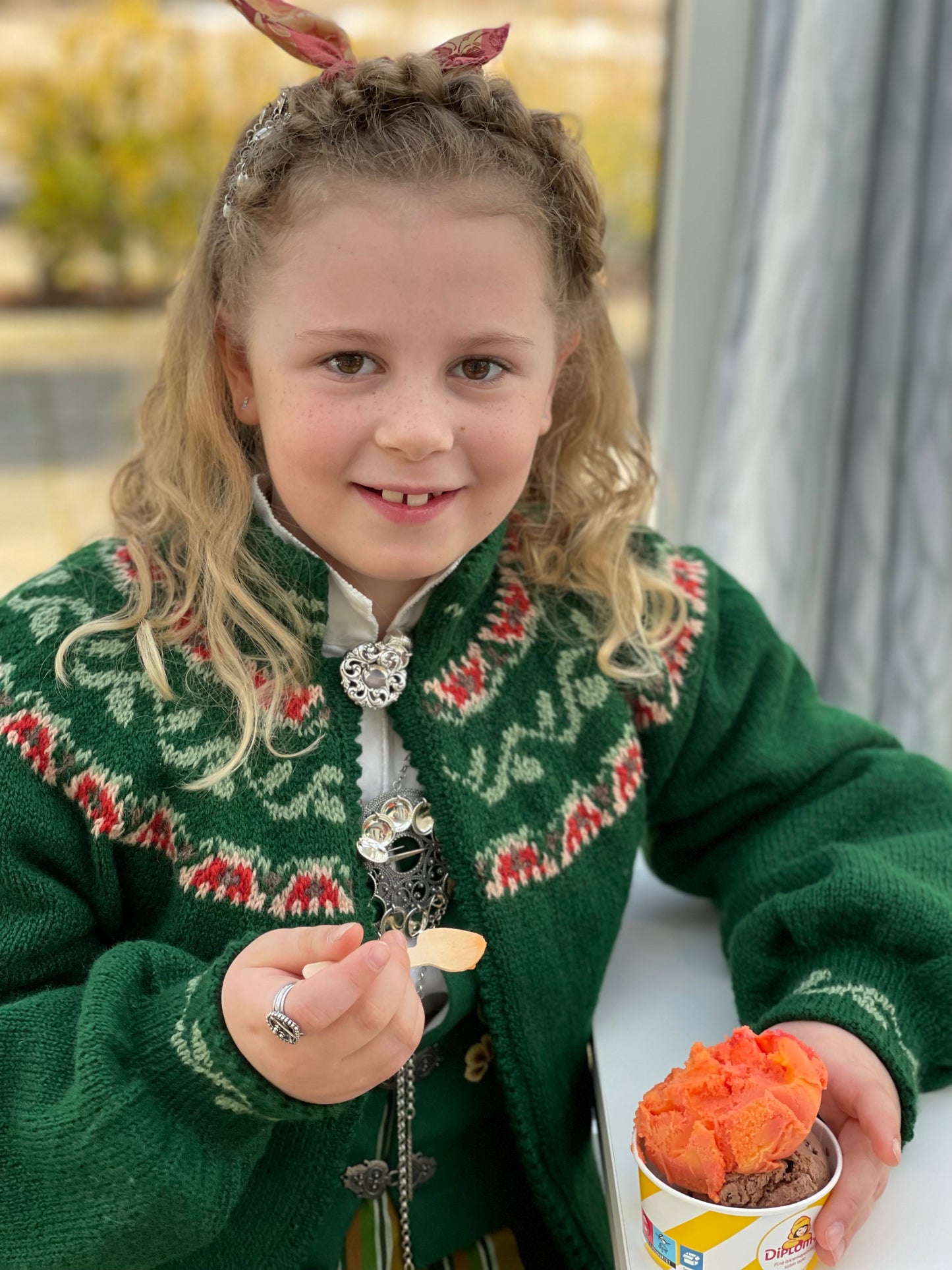 Ada (Digital) tilpasset Nordland barnebunad