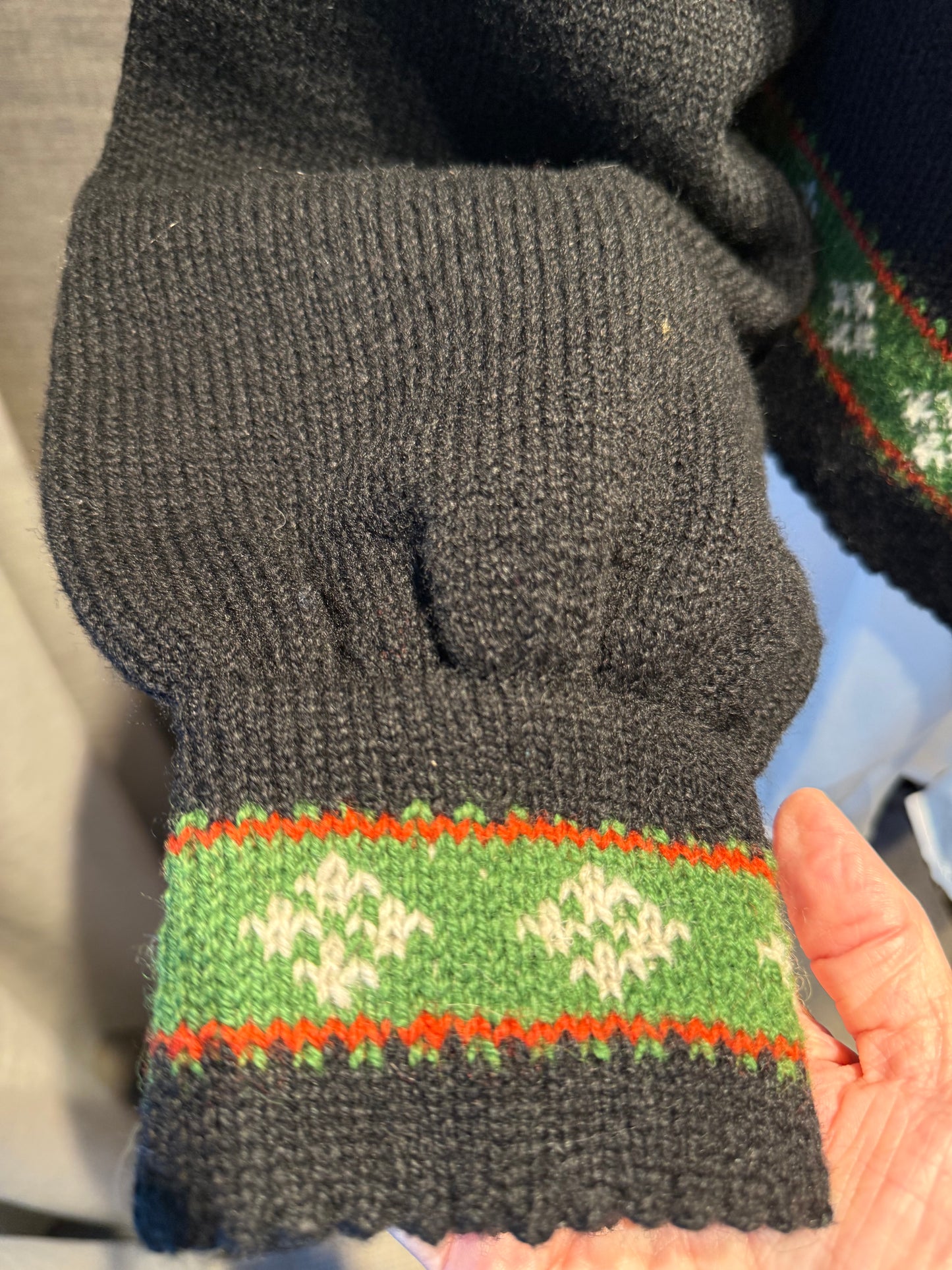 Utstillingsjakke selges, modell Elisabeth tilpasset Østfoldbunaden