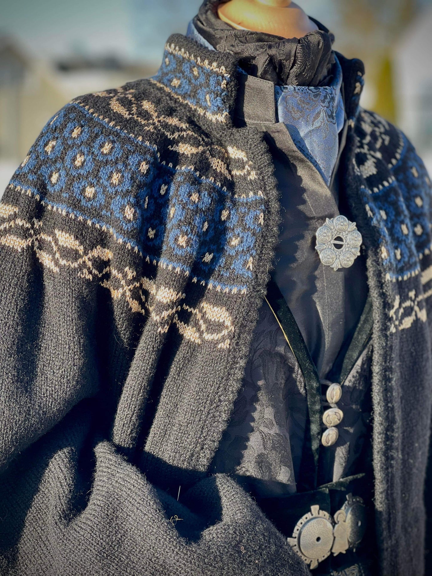 Utstillingsjakke selges, modell Maren tilpasset Oslo Jubileumsdrakt